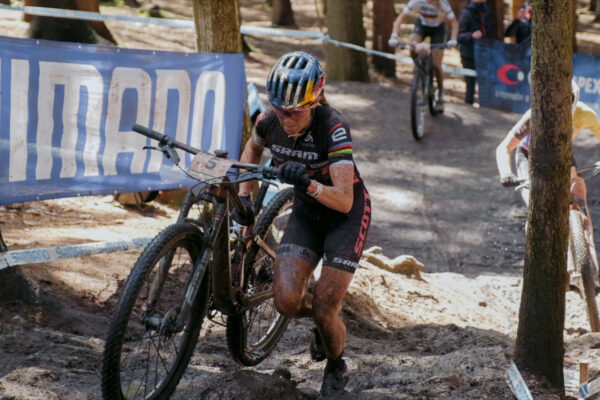 SCOTT-SRAM-Rising_2021_Bike_Photo by Susan Theis_EP3_Stills-7